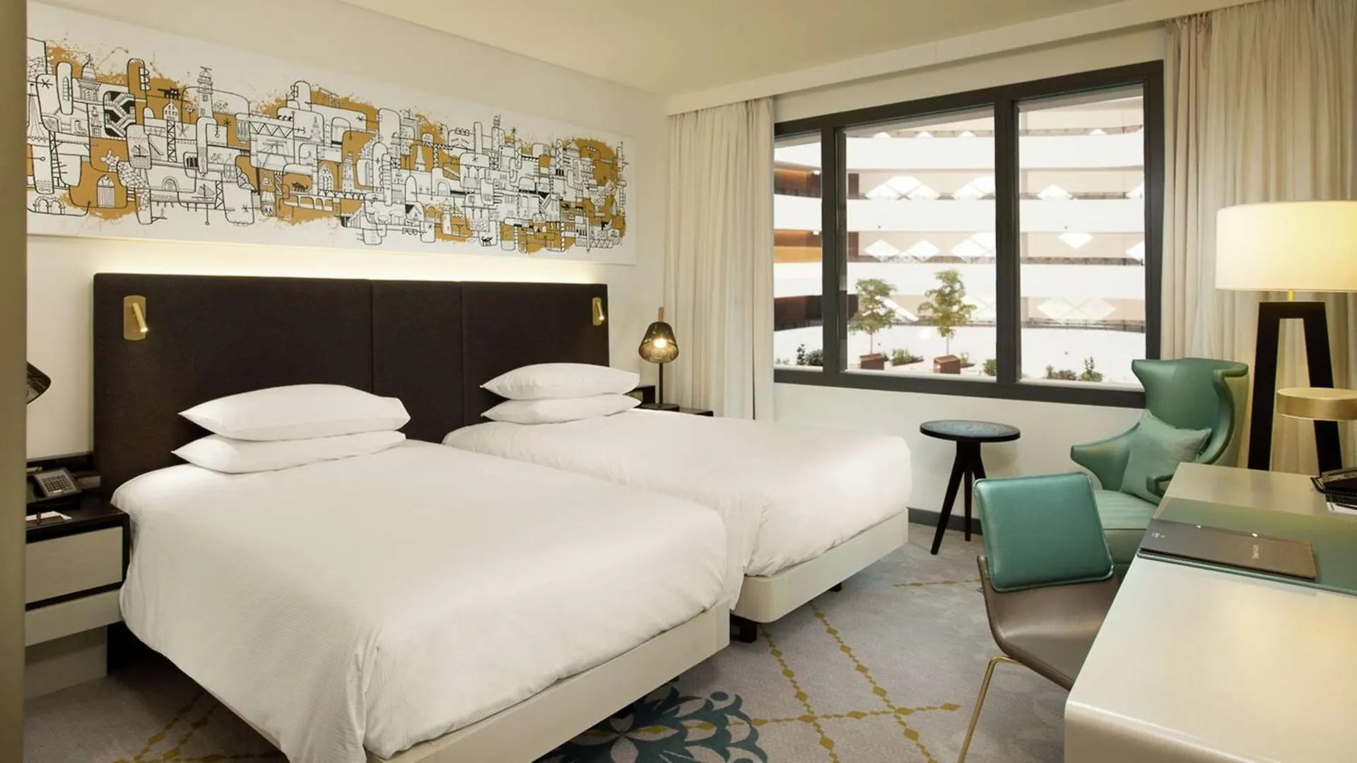 Hotel Hilton Amsterdam Airport Schiphol 4*,  Nizozemsko