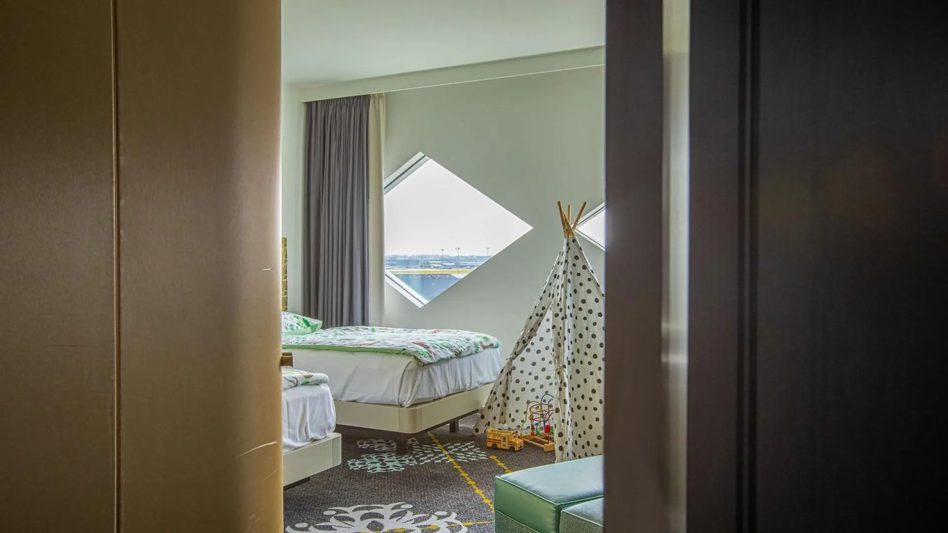 Hilton Amsterdam Airport Schiphol Hotel